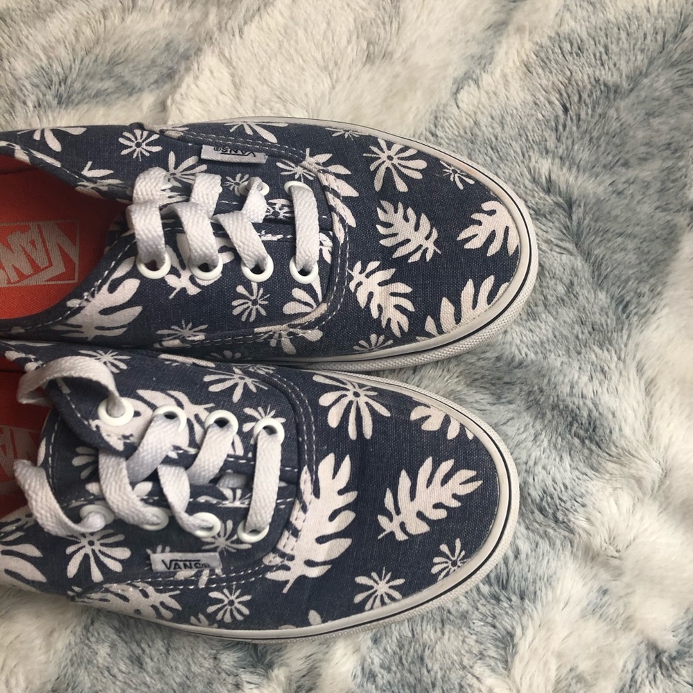 Vans shoes - Picture 4 of 8
